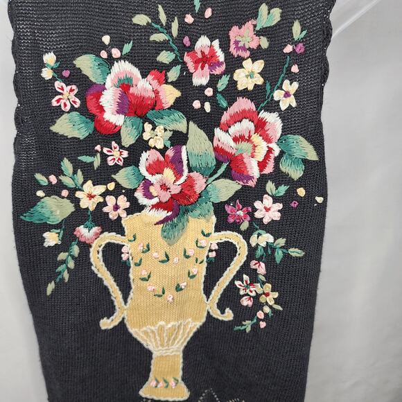 Vintage Capacity 90's Black V Neck Women's Embroidered Flowers Button Front Vest - Picture 13 of 15